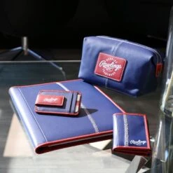 Rawlings "Pop" Baseball Stitch Bi-Fold Leather Wallet 10 Rawlings "Pop" Baseball Stitch Bi-Fold Leather Wallet -Rawin Shop POP ROY 101