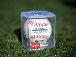 Rawlings MLB Baseball In Display Cube, Dozen 7 Rawlings MLB Baseball In Display Cube, Dozen -Rawin Shop ROMLB 1 3